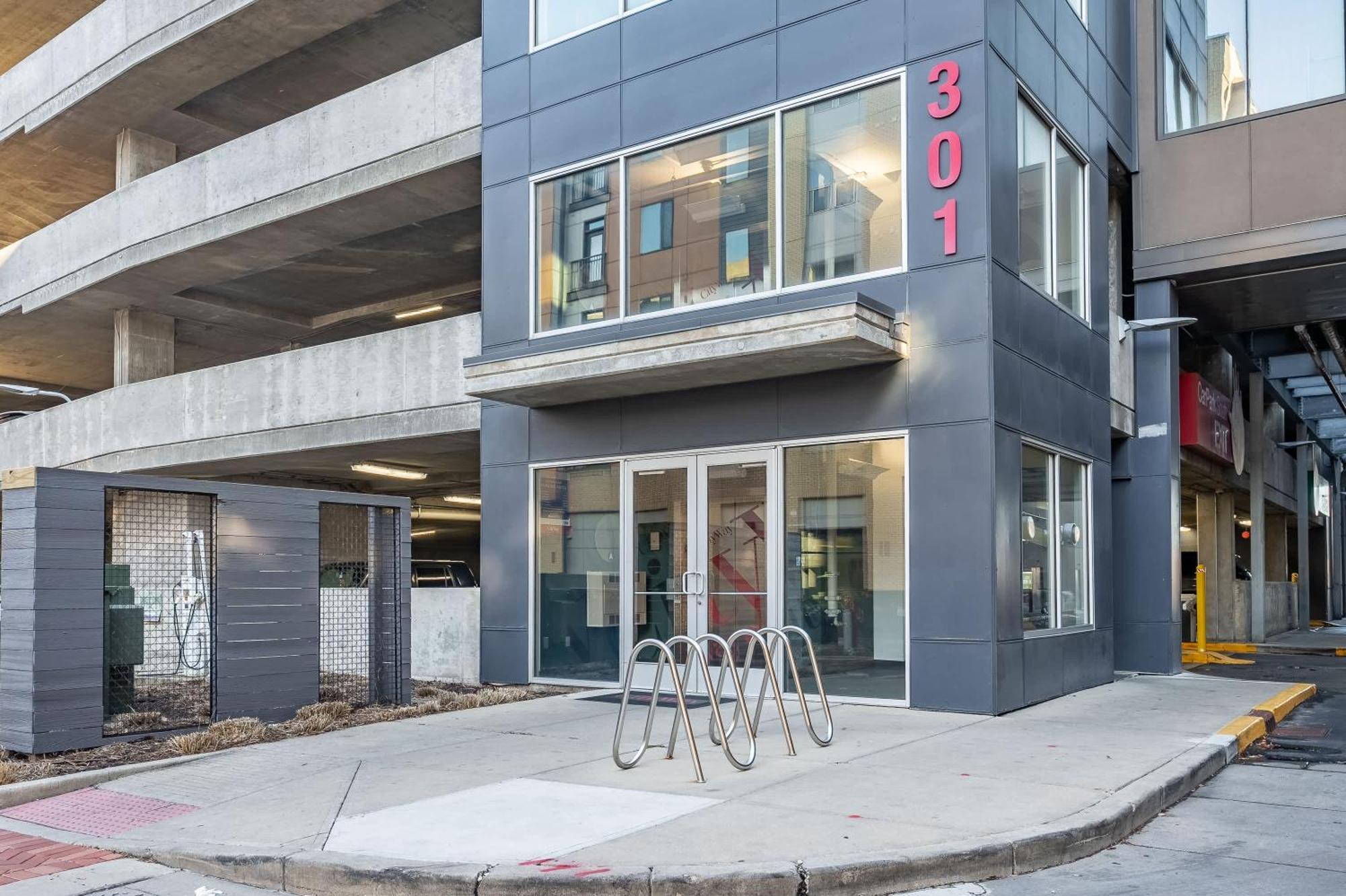 Free Parking Gym & Pool Downtown At Cityway Indianapolis Exteriör bild